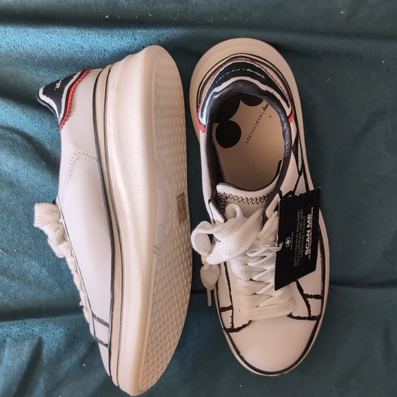 NWT- Brand New never worn moaconcept Disney shoes - Picture 2 of 7